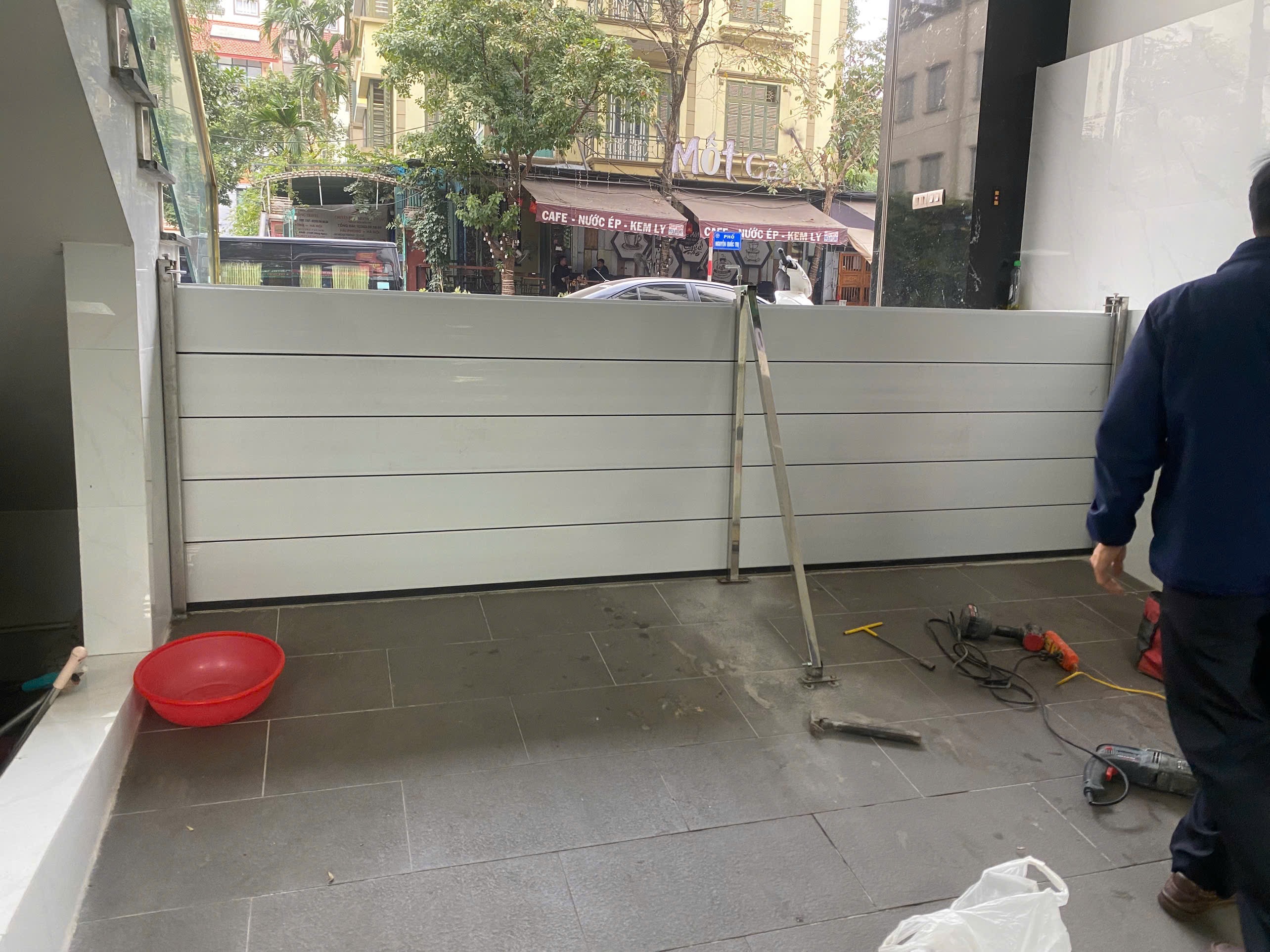 Hình ảnh thực tế công biệt thự