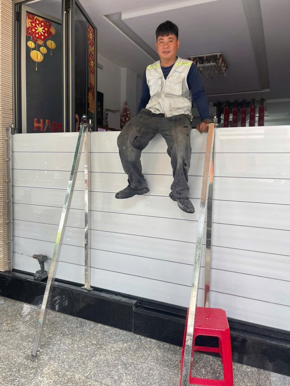 Cửa chống ngập panel nhôm ghép thanh cơ